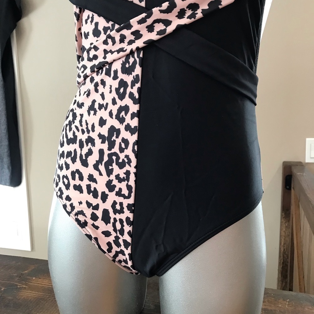 New Swimsuit - Picture 6 of 12